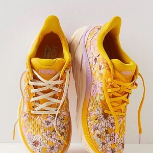 *ISO free people x hoka cliftons size 7